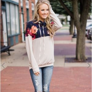 Made for you floral cowl neck - navy sz small